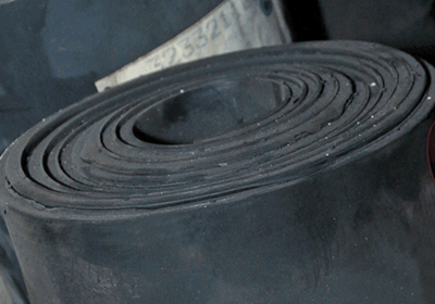 Elastomere Gummilager auf Rollen