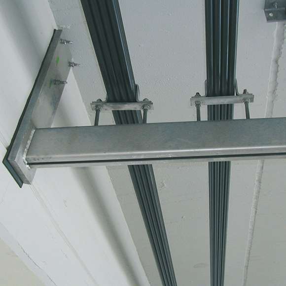 Example of a bridge with tension wires