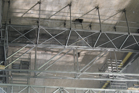 Assembled truss construction north bridge Minden